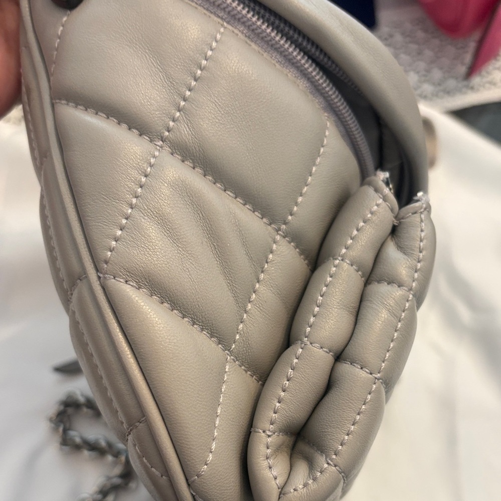 Michael Kors Silver Quilted Crossbody Bag - Picture 9 of 10